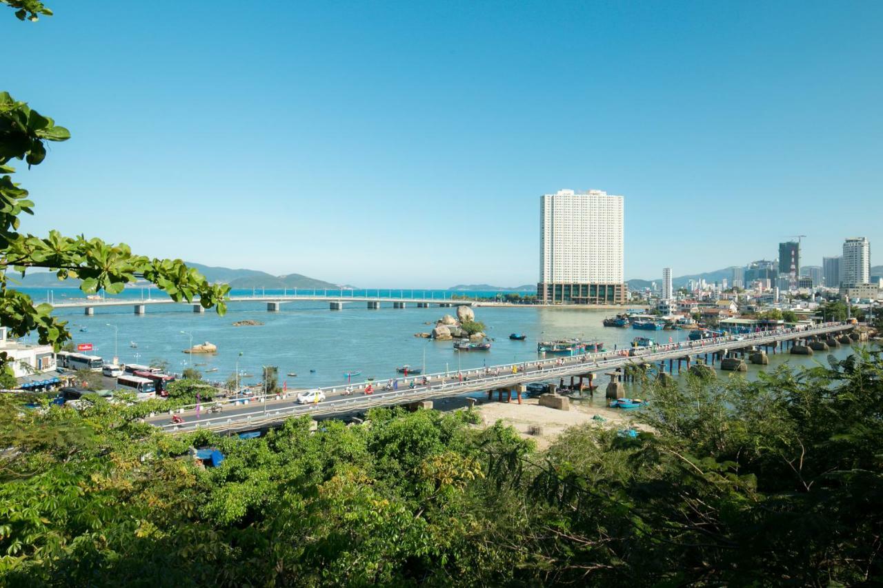 Gis Hotel Nha Trang & Motorbike Rental Extérieur photo